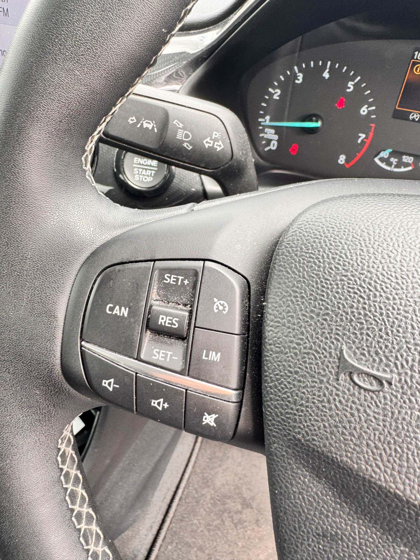 Car Thumbnail 16