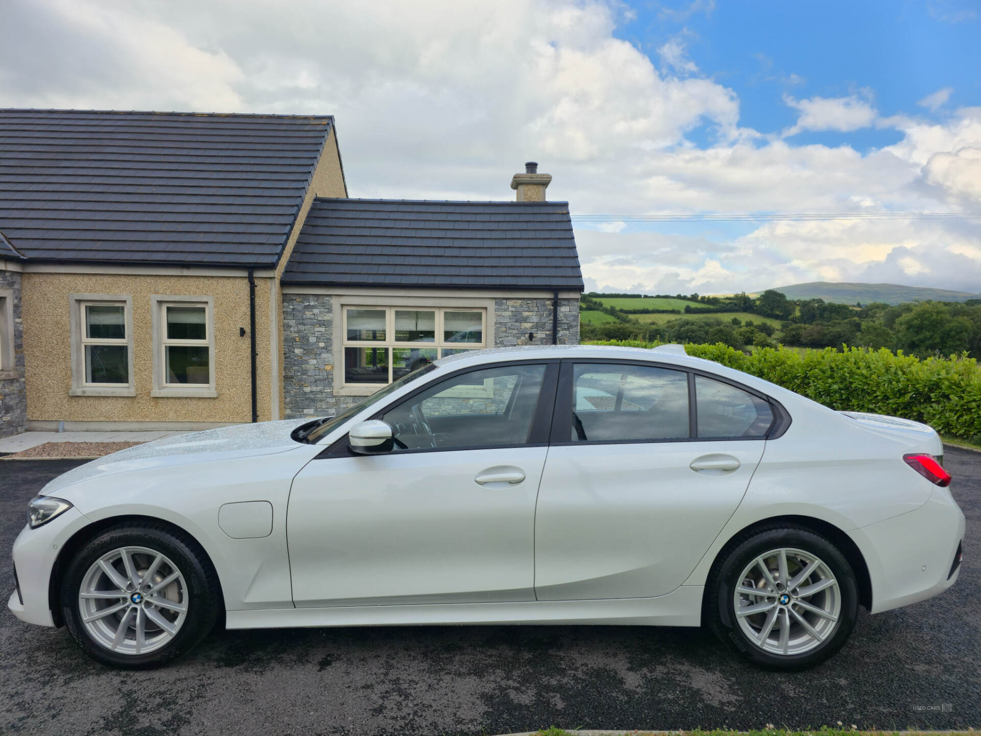 BMW 3 Series SALOON in Down