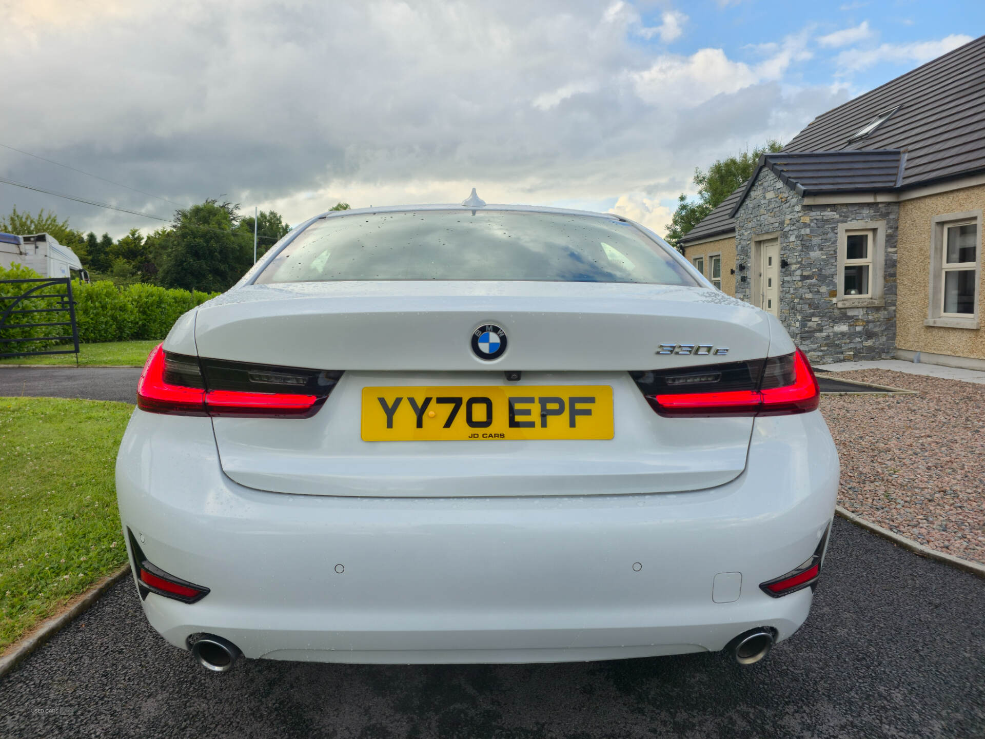 BMW 3 Series SALOON in Down