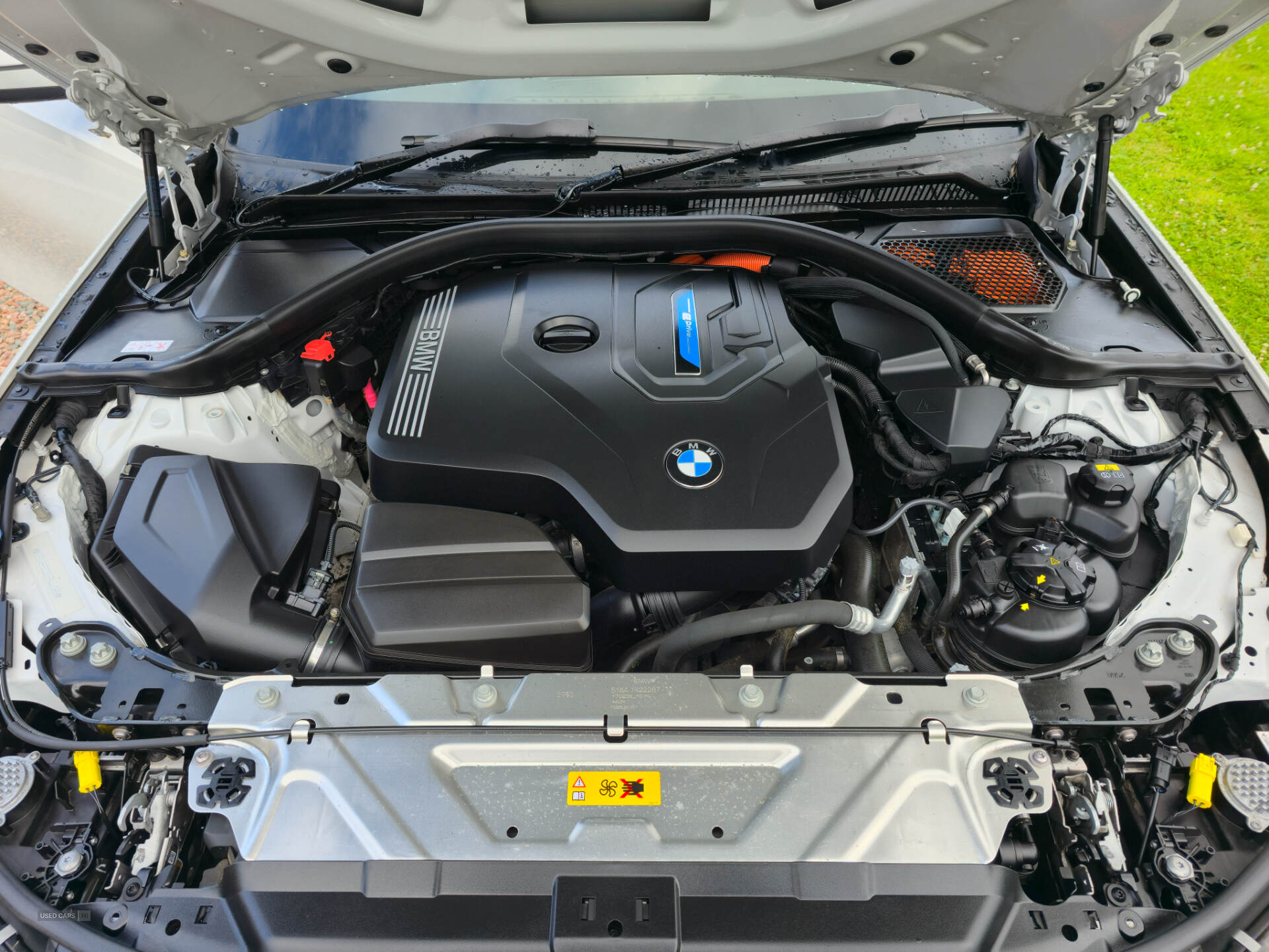 BMW 3 Series SALOON in Down