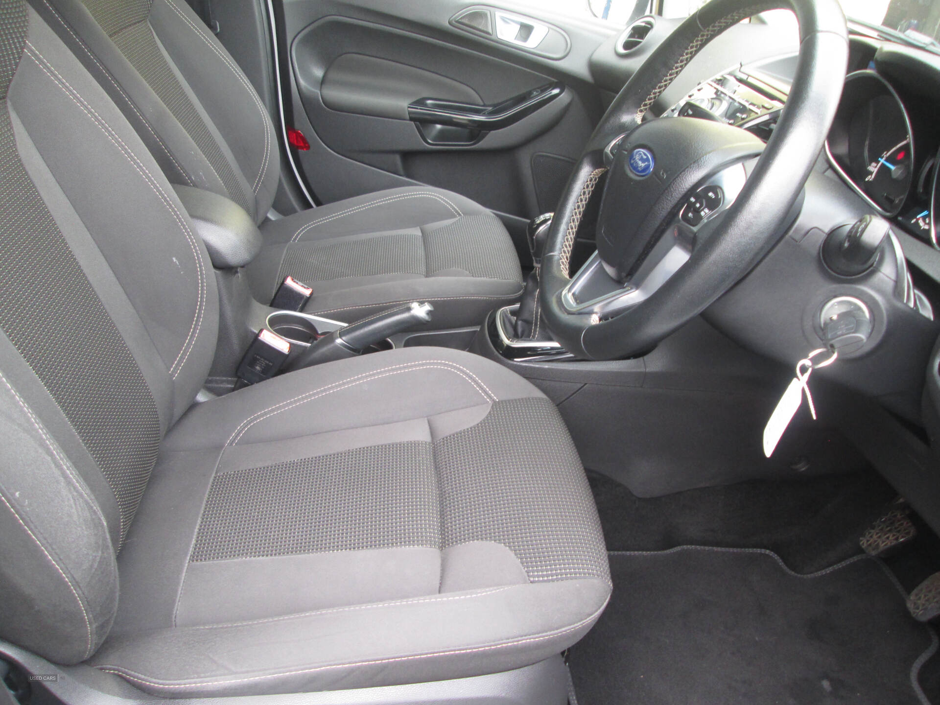 Car Thumbnail 12
