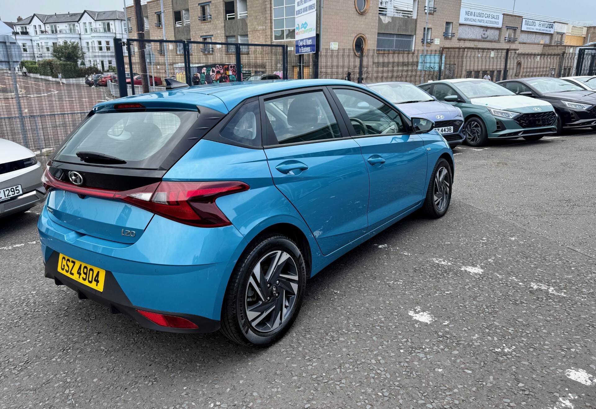 Hyundai i20 HATCHBACK in Down