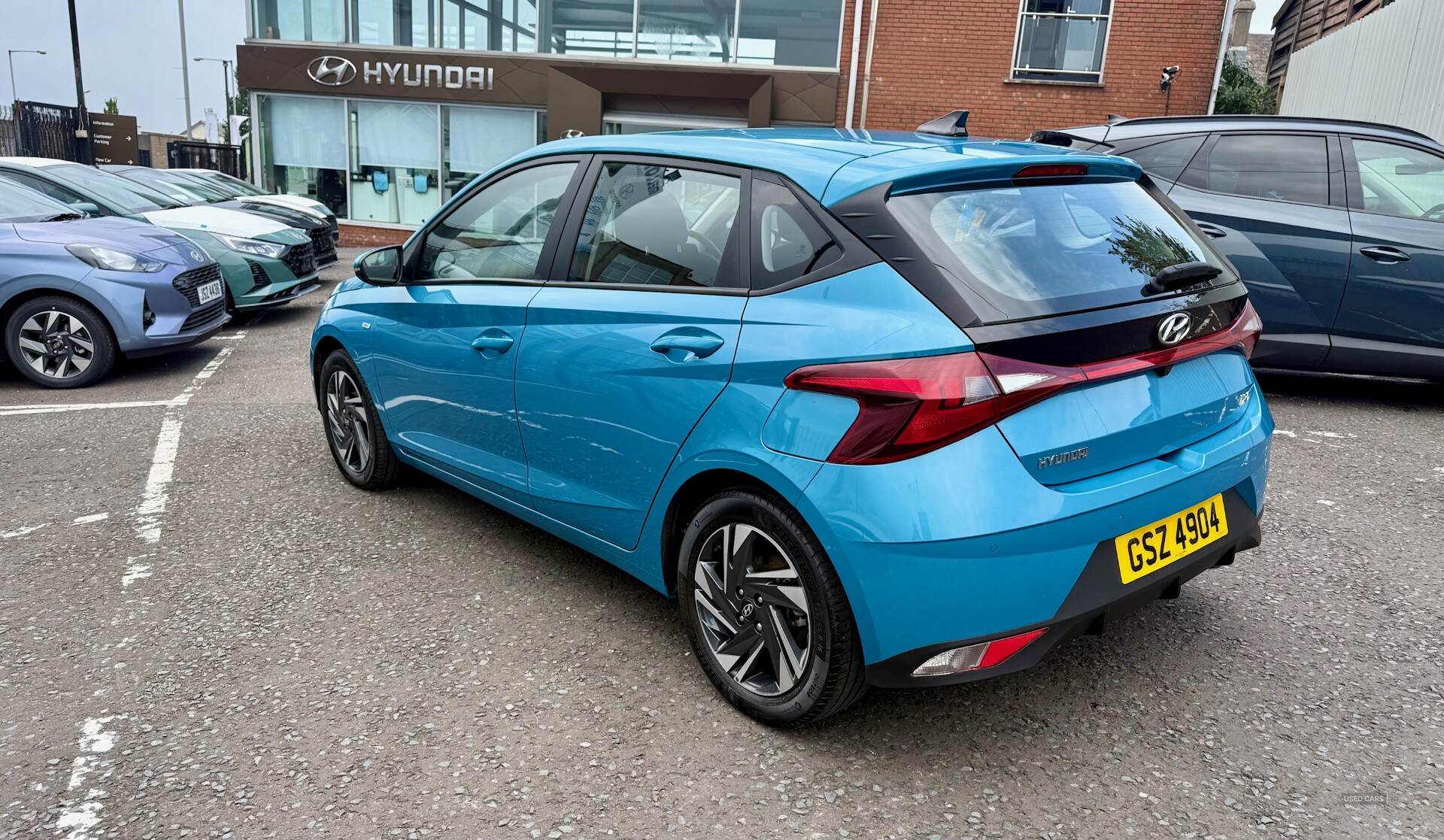 Hyundai i20 HATCHBACK in Down