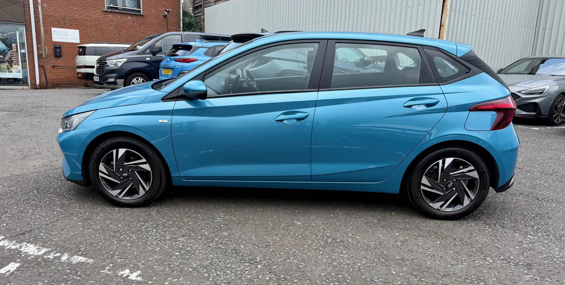Hyundai i20 HATCHBACK in Down