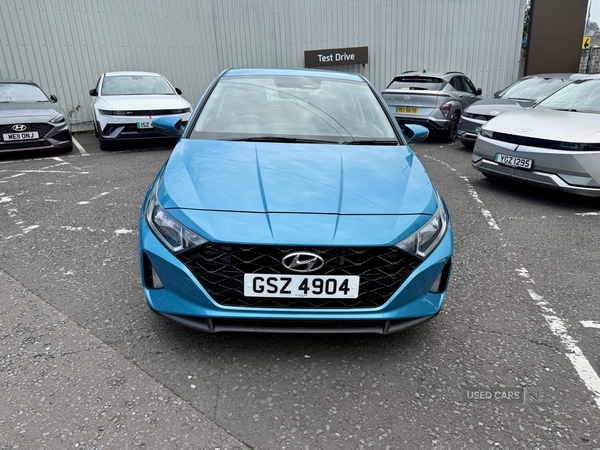 Hyundai i20 HATCHBACK in Down