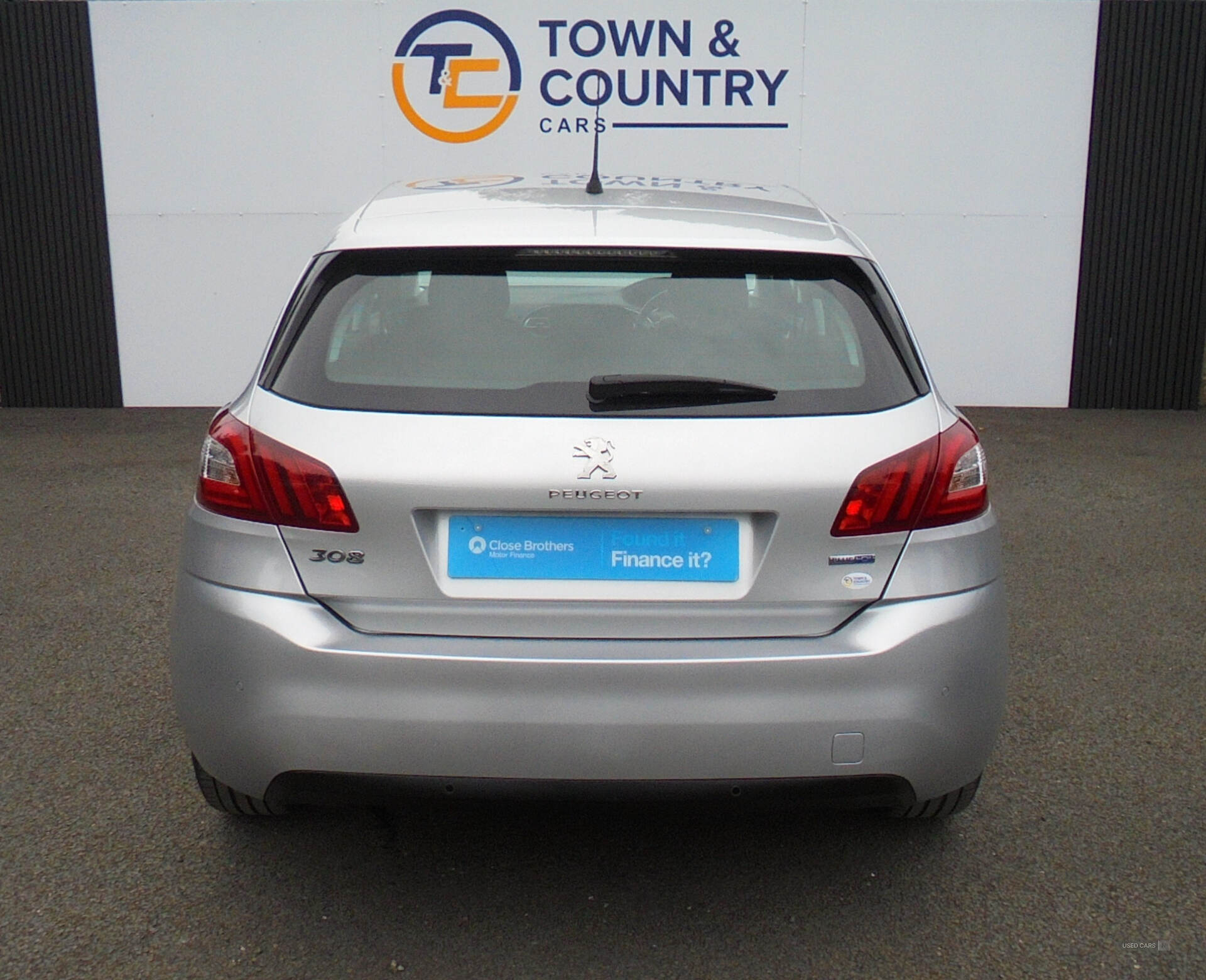 Peugeot 308 DIESEL HATCHBACK in Antrim