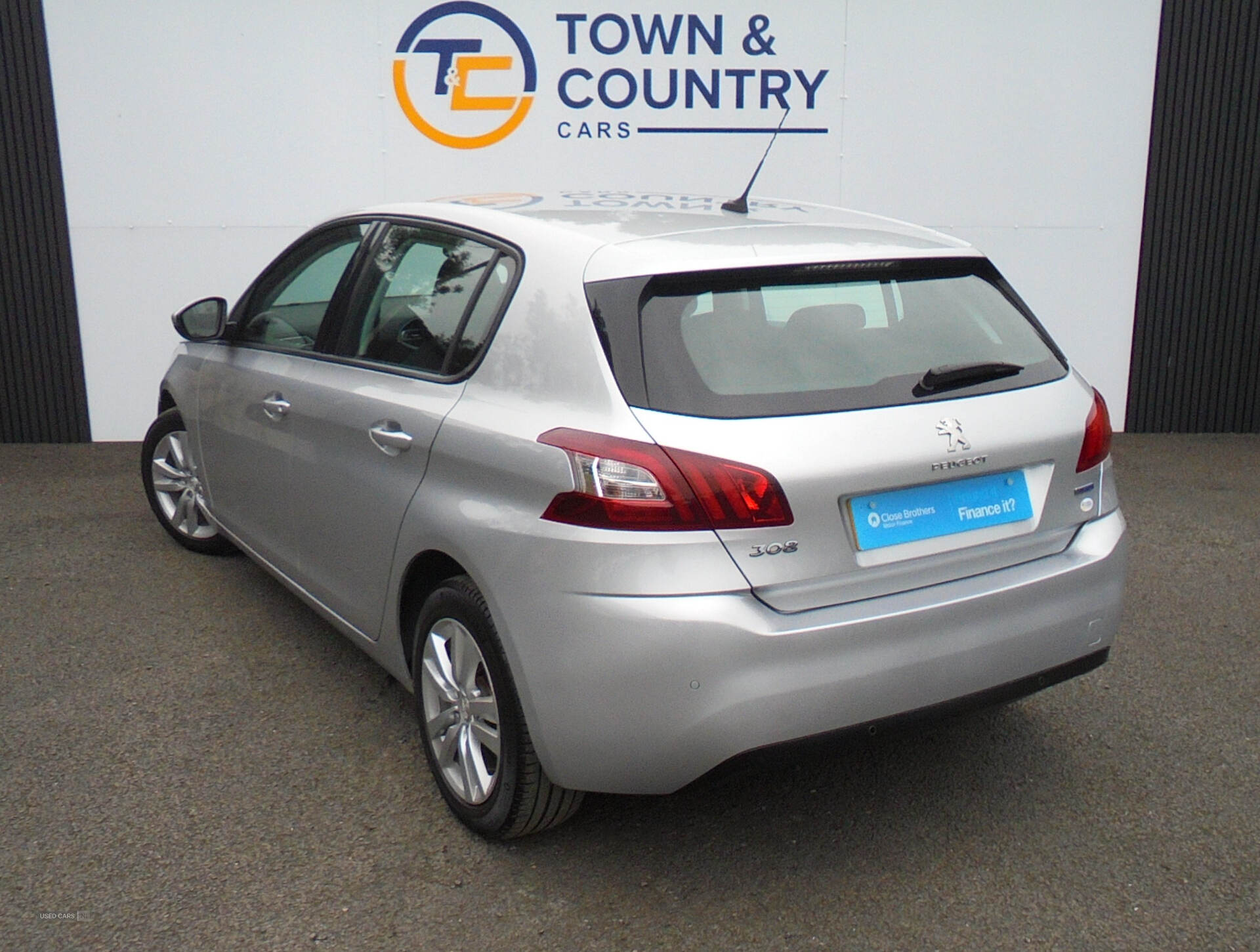 Peugeot 308 DIESEL HATCHBACK in Antrim