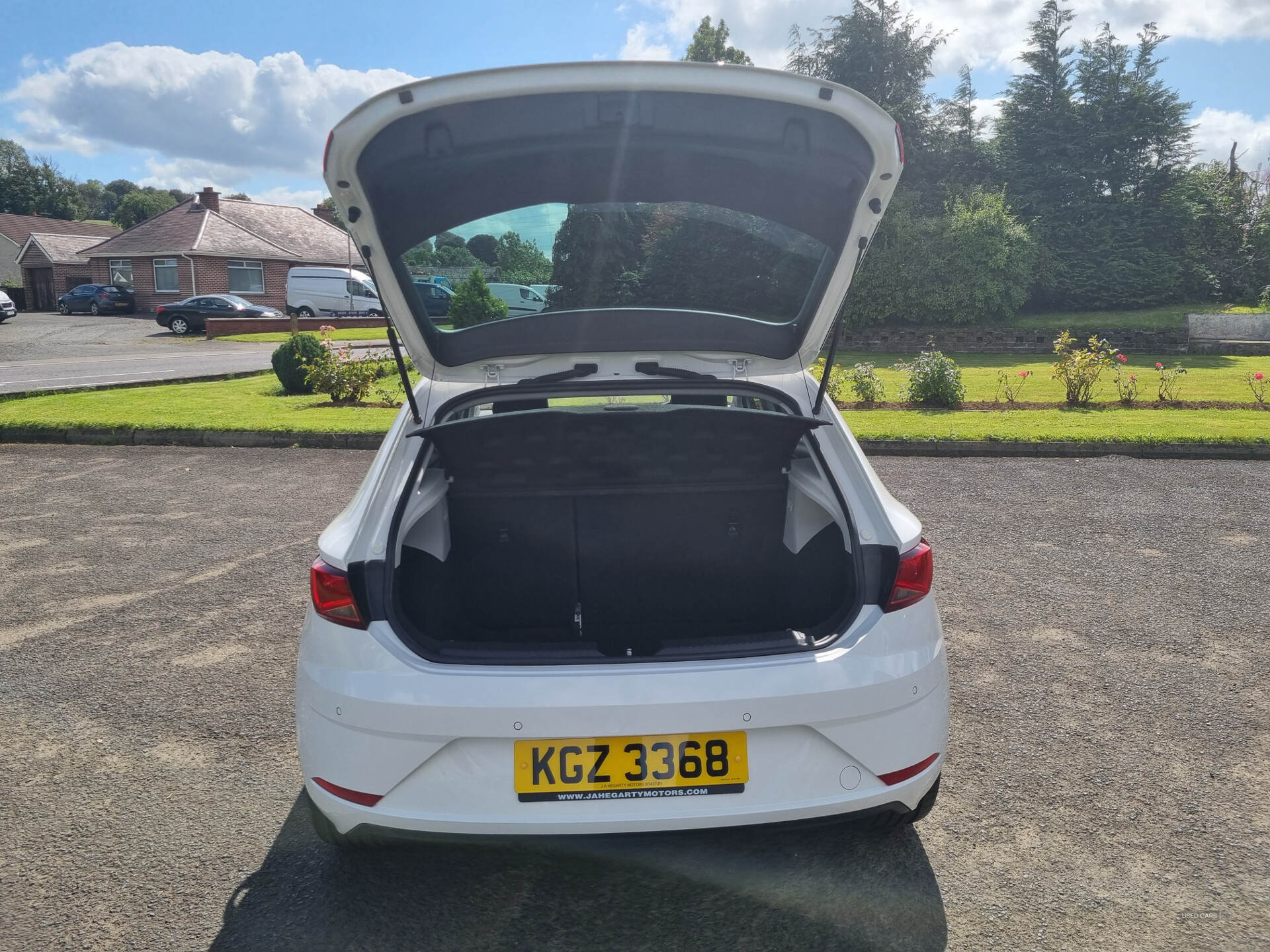 Car Thumbnail 8