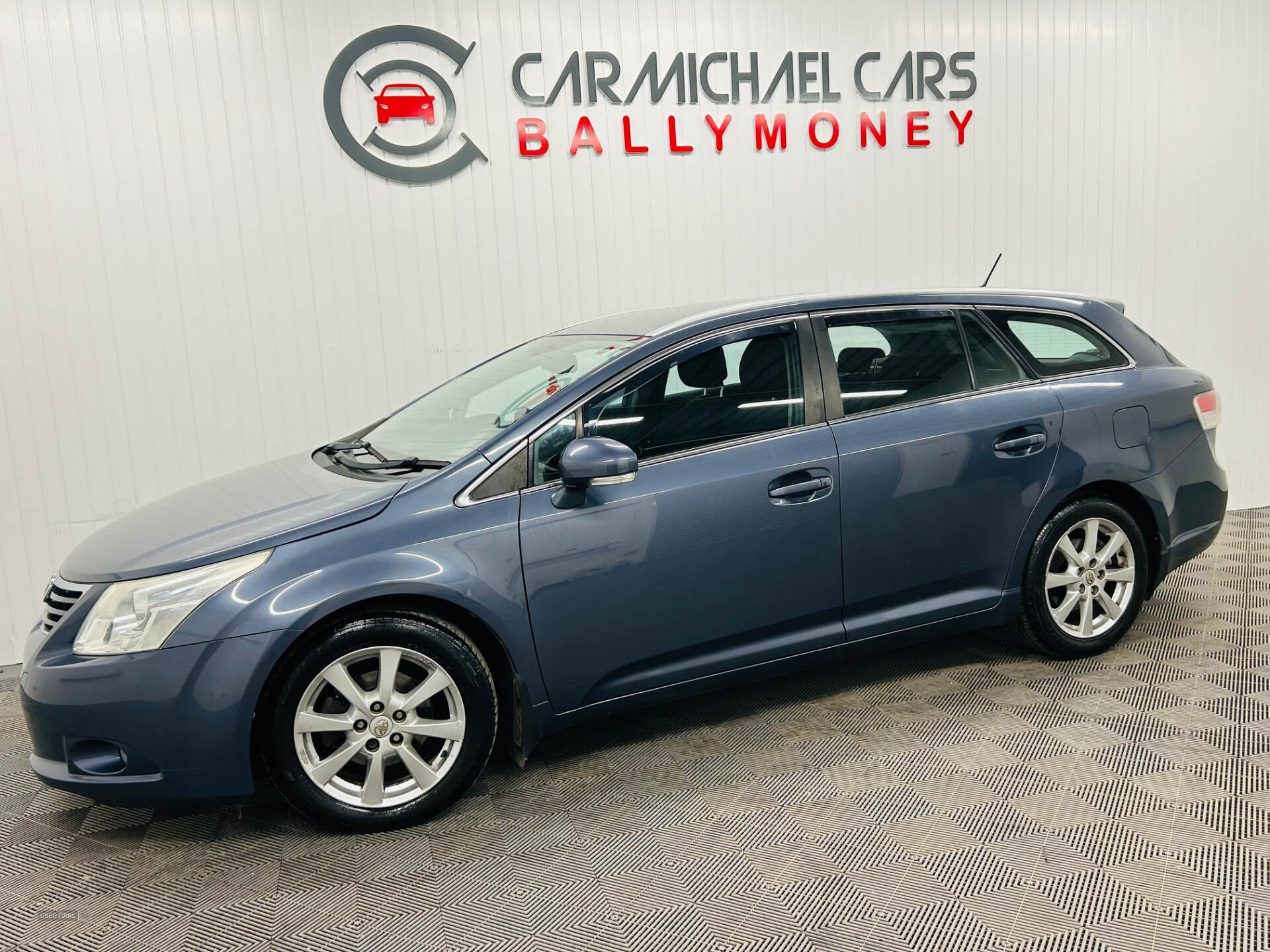 Toyota Avensis DIESEL TOURER in Antrim