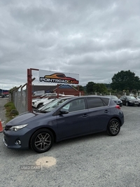 Toyota Auris DIESEL HATCHBACK in Down