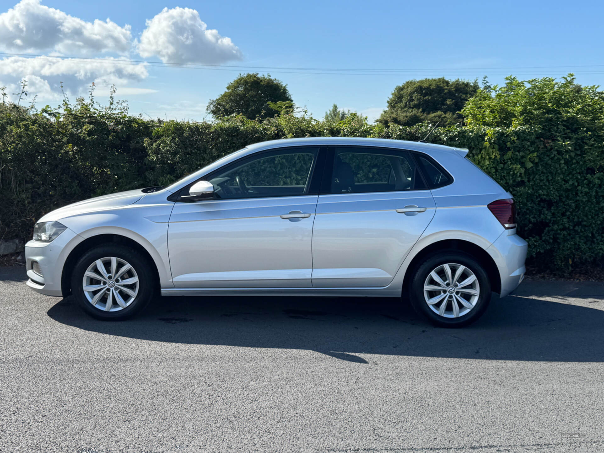 Volkswagen Polo HATCHBACK in Down
