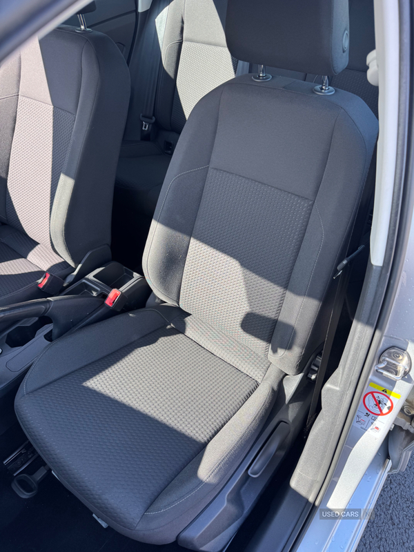 Volkswagen Polo HATCHBACK in Down
