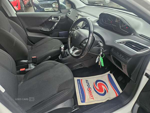 Peugeot 208 DIESEL HATCHBACK in Derry / Londonderry