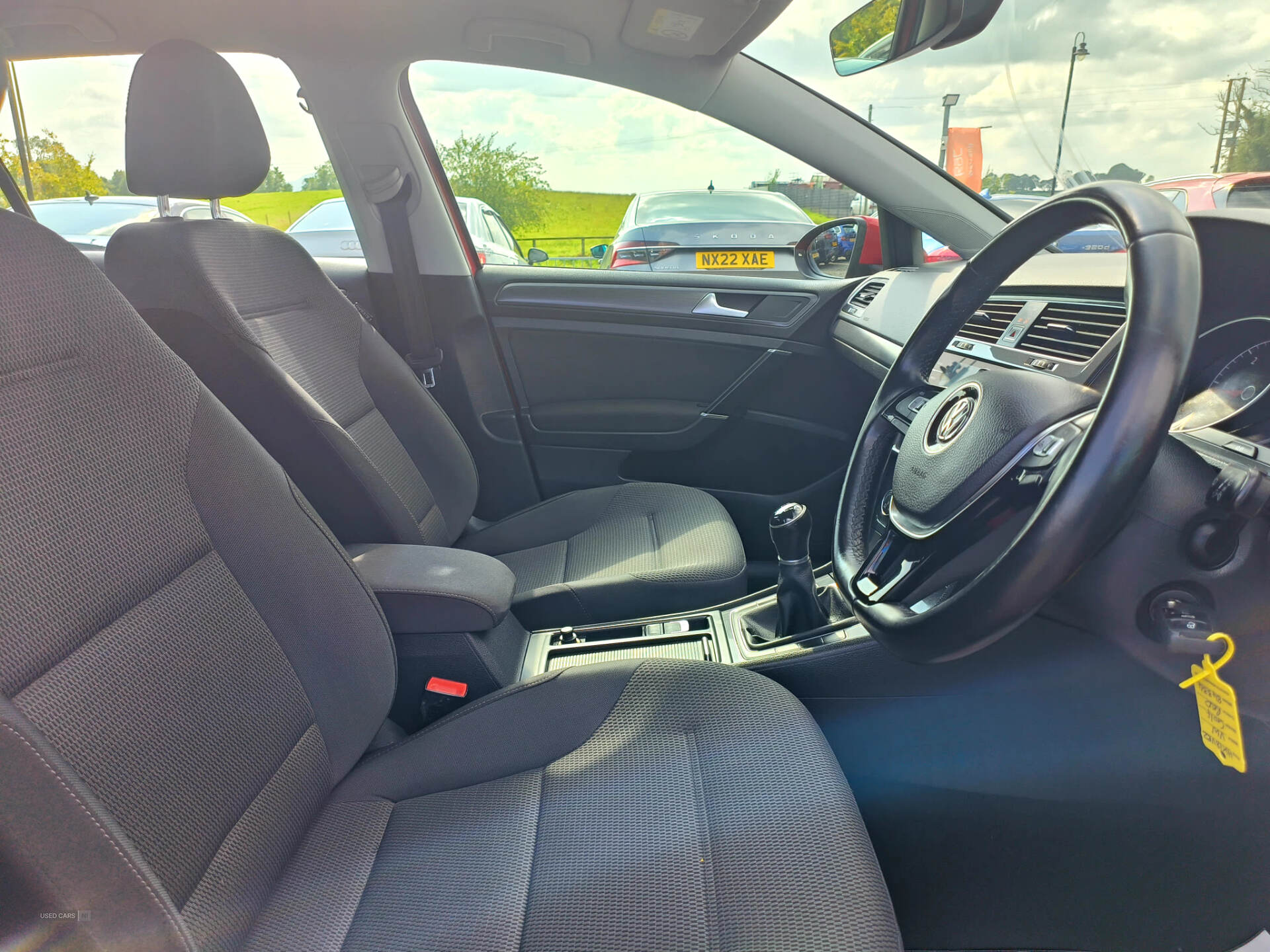 Car Thumbnail 15