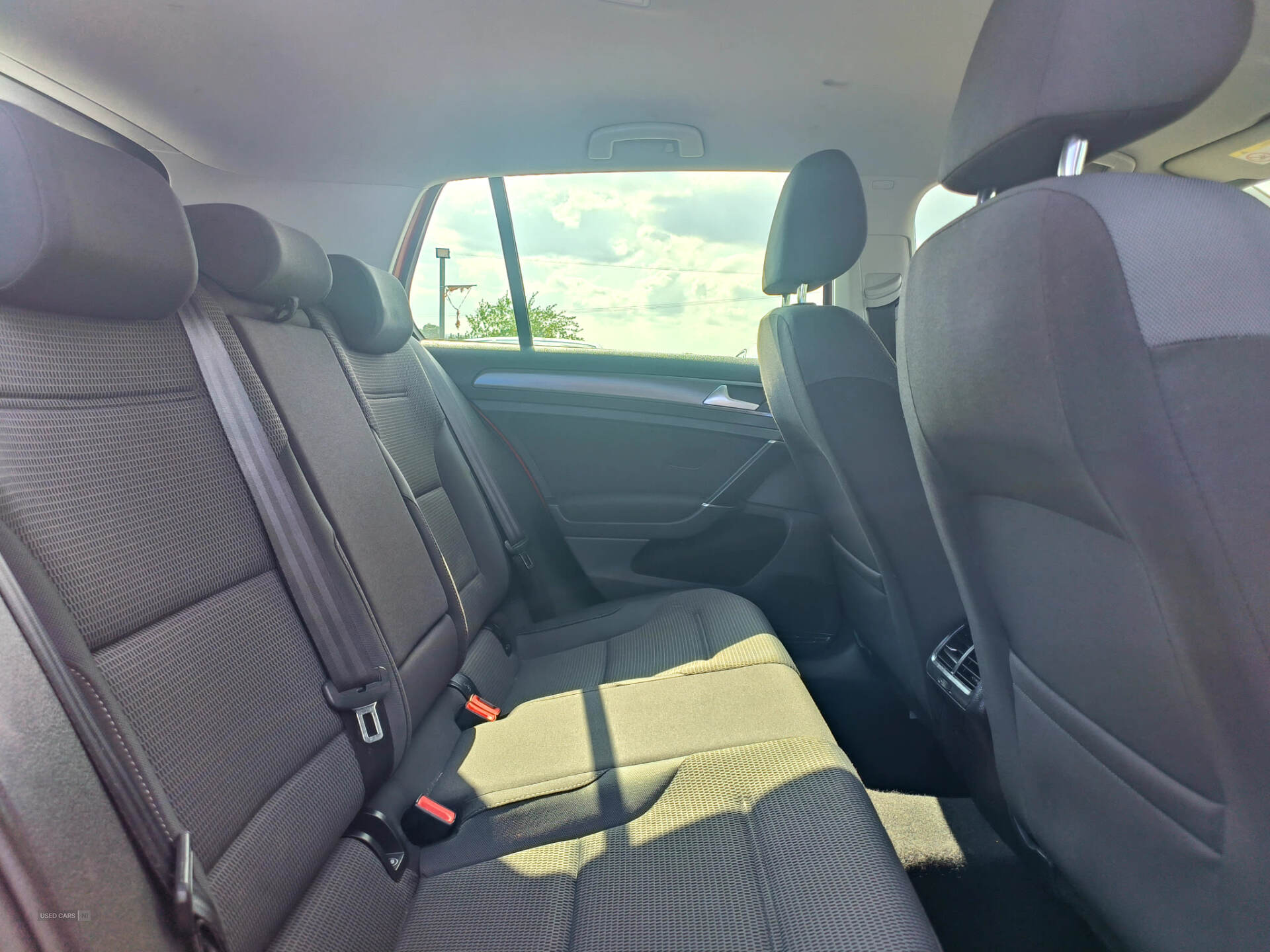 Car Thumbnail 28