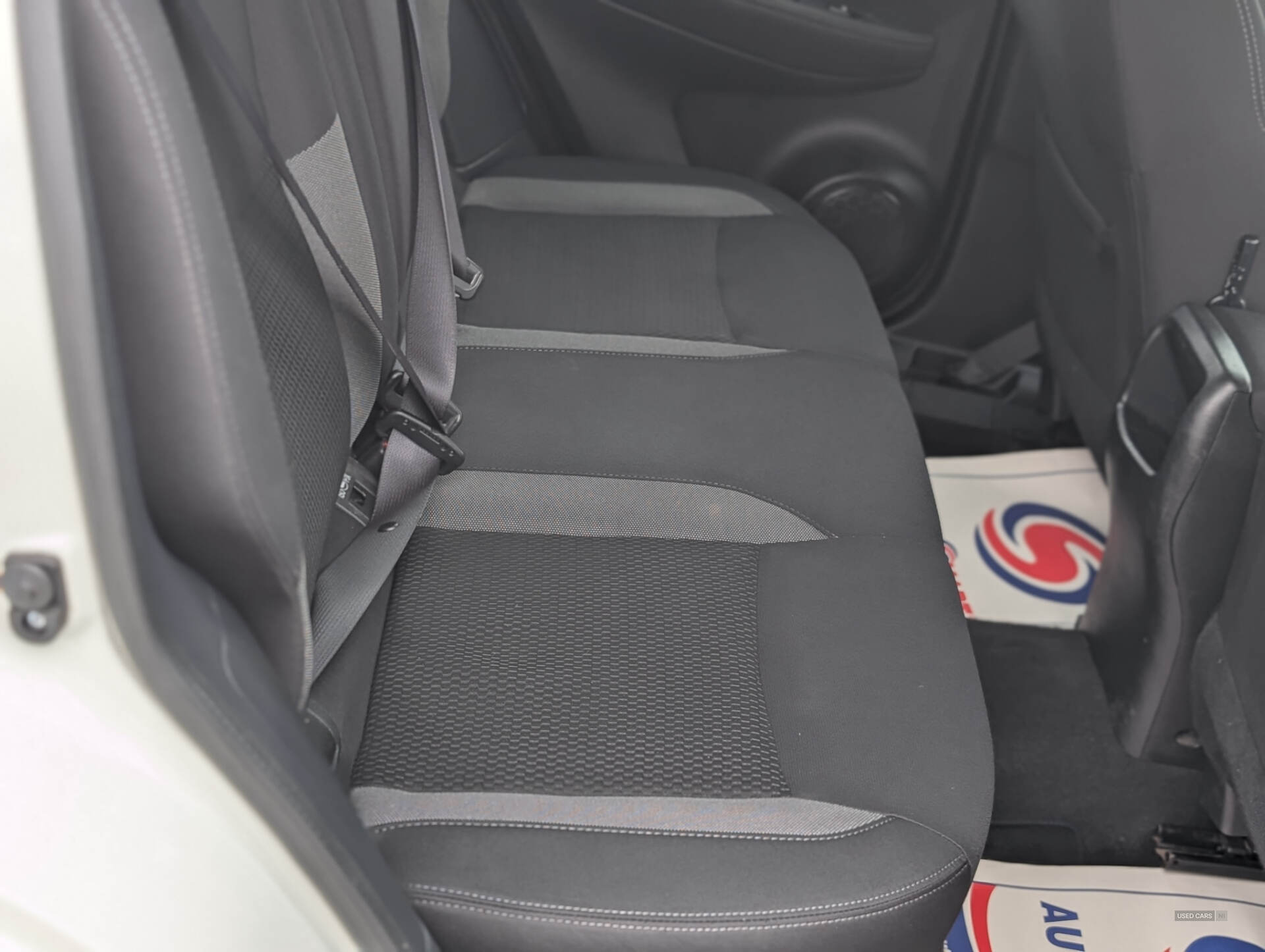 Car Thumbnail 15