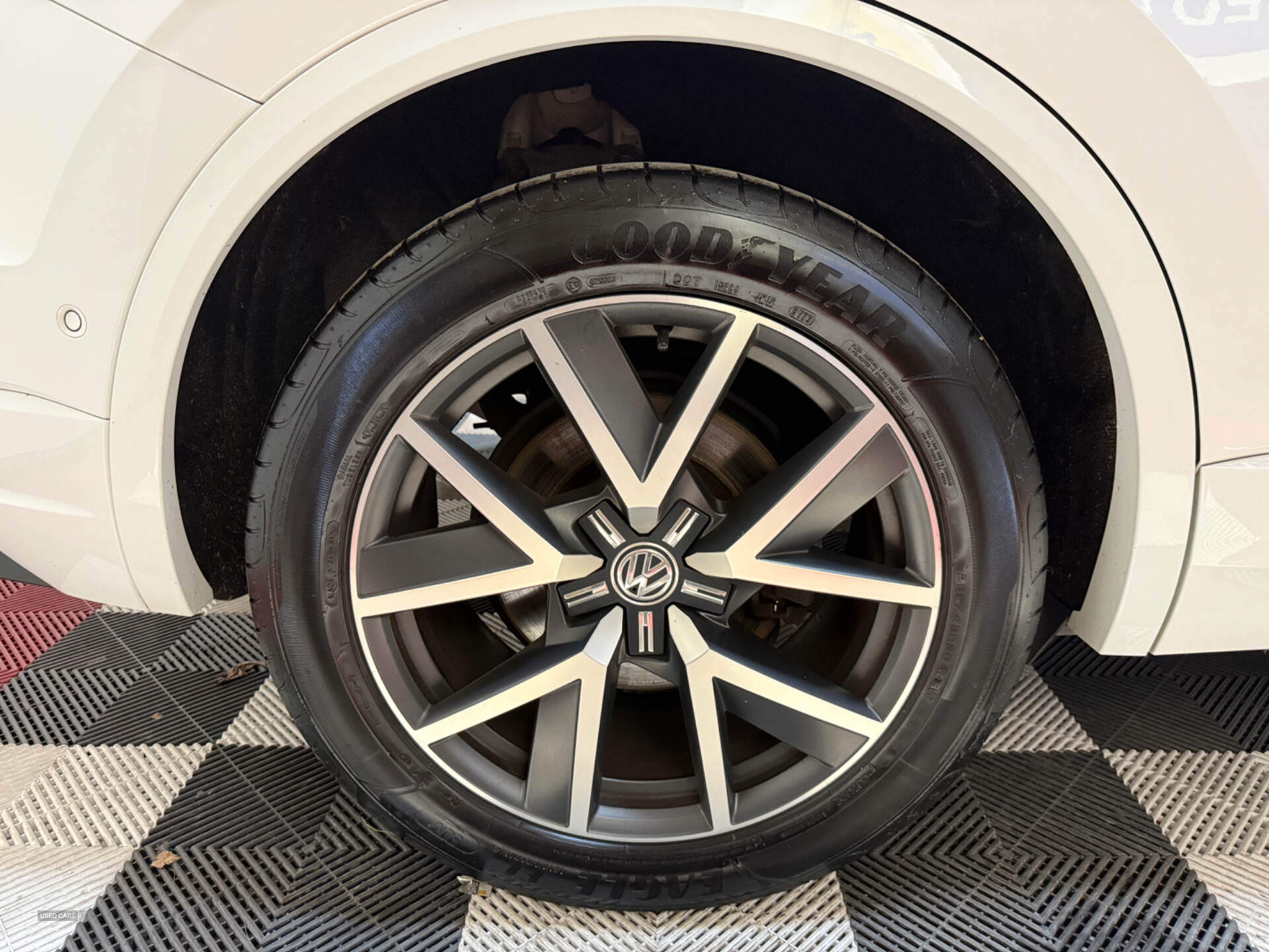 Volkswagen Touareg DIESEL ESTATE in Tyrone