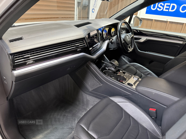 Volkswagen Touareg DIESEL ESTATE in Tyrone