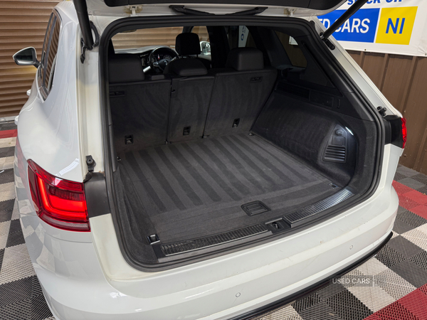 Volkswagen Touareg DIESEL ESTATE in Tyrone