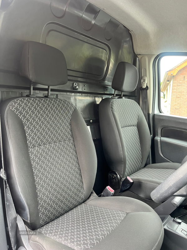 Renault Kangoo DIESEL in Derry / Londonderry