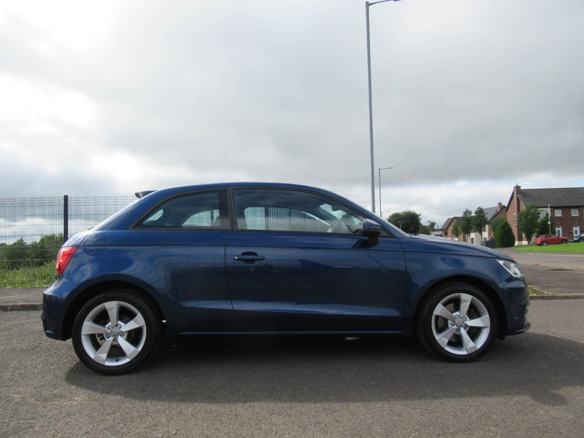 Car Thumbnail 6