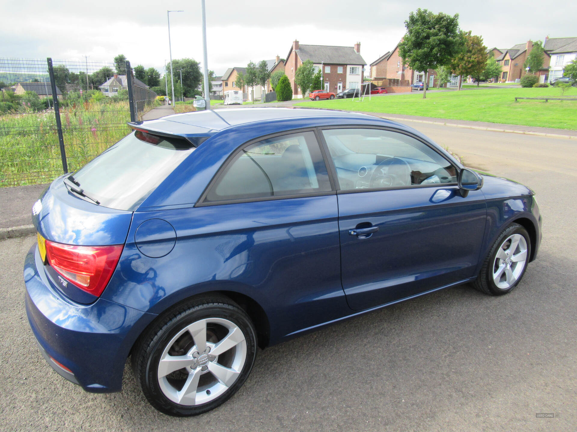 Car Thumbnail 7