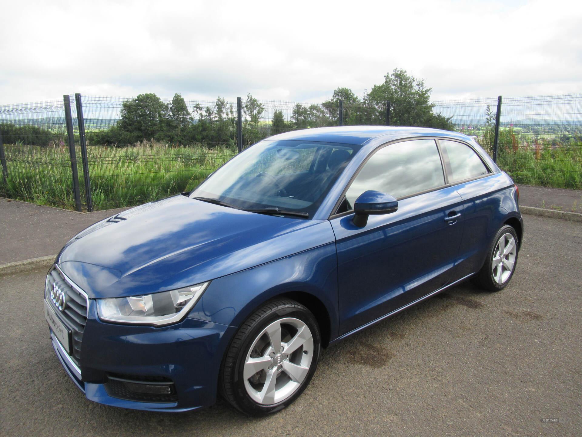 Car Thumbnail 15