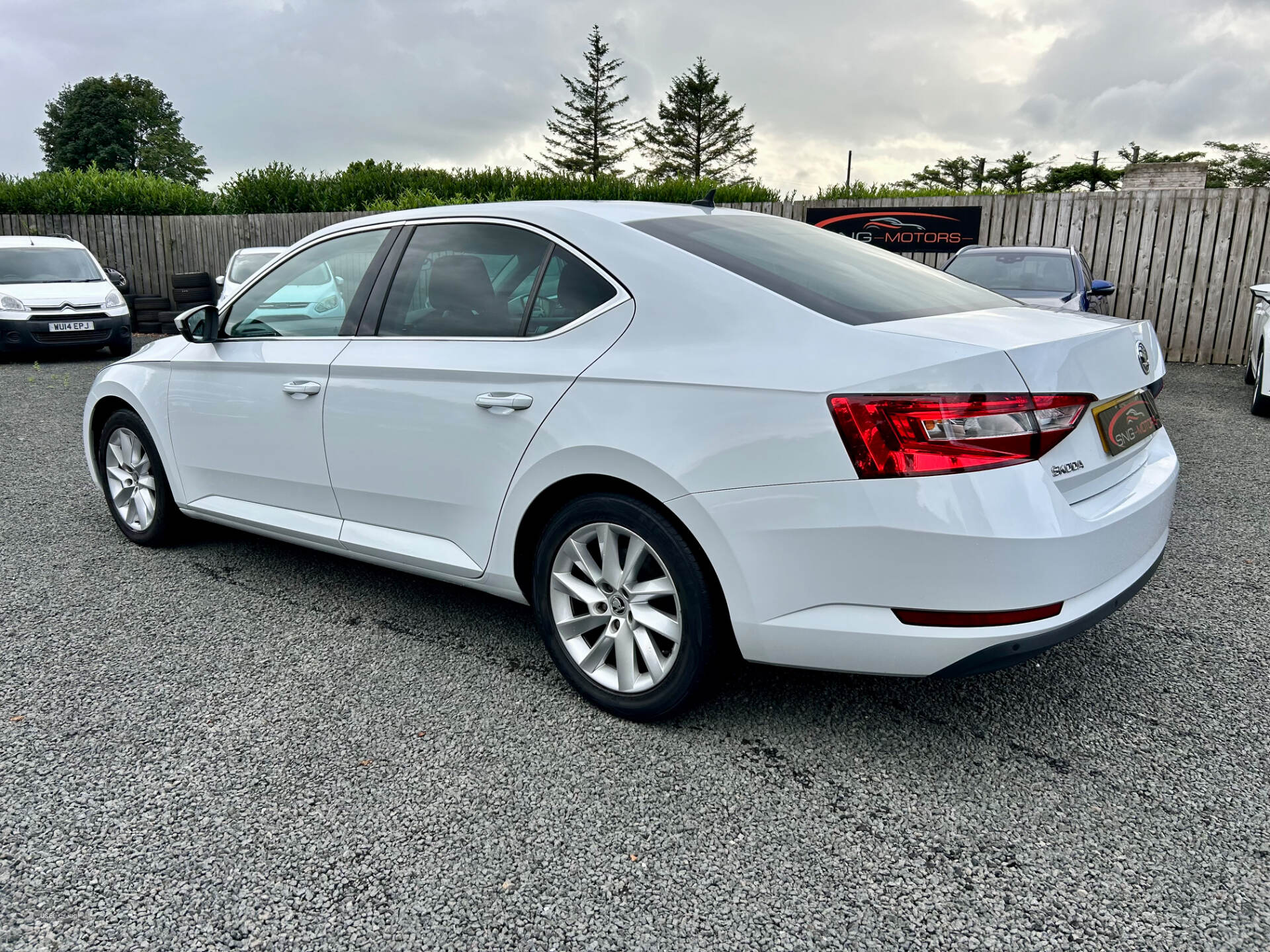 Skoda Superb DIESEL HATCHBACK in Antrim