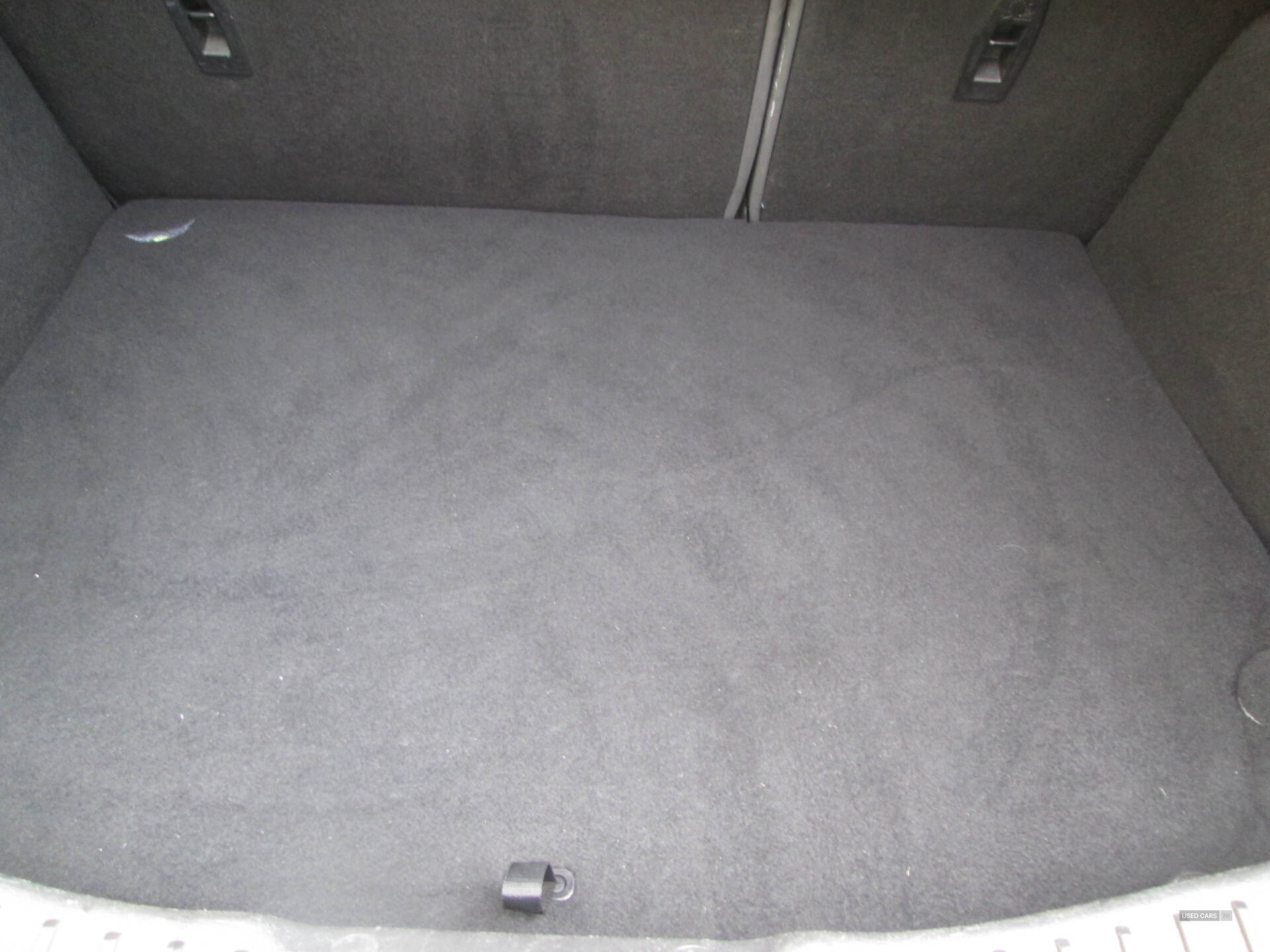 Car Thumbnail 12