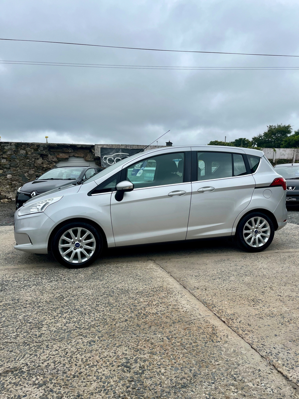 Ford B-Max DIESEL HATCHBACK in Down