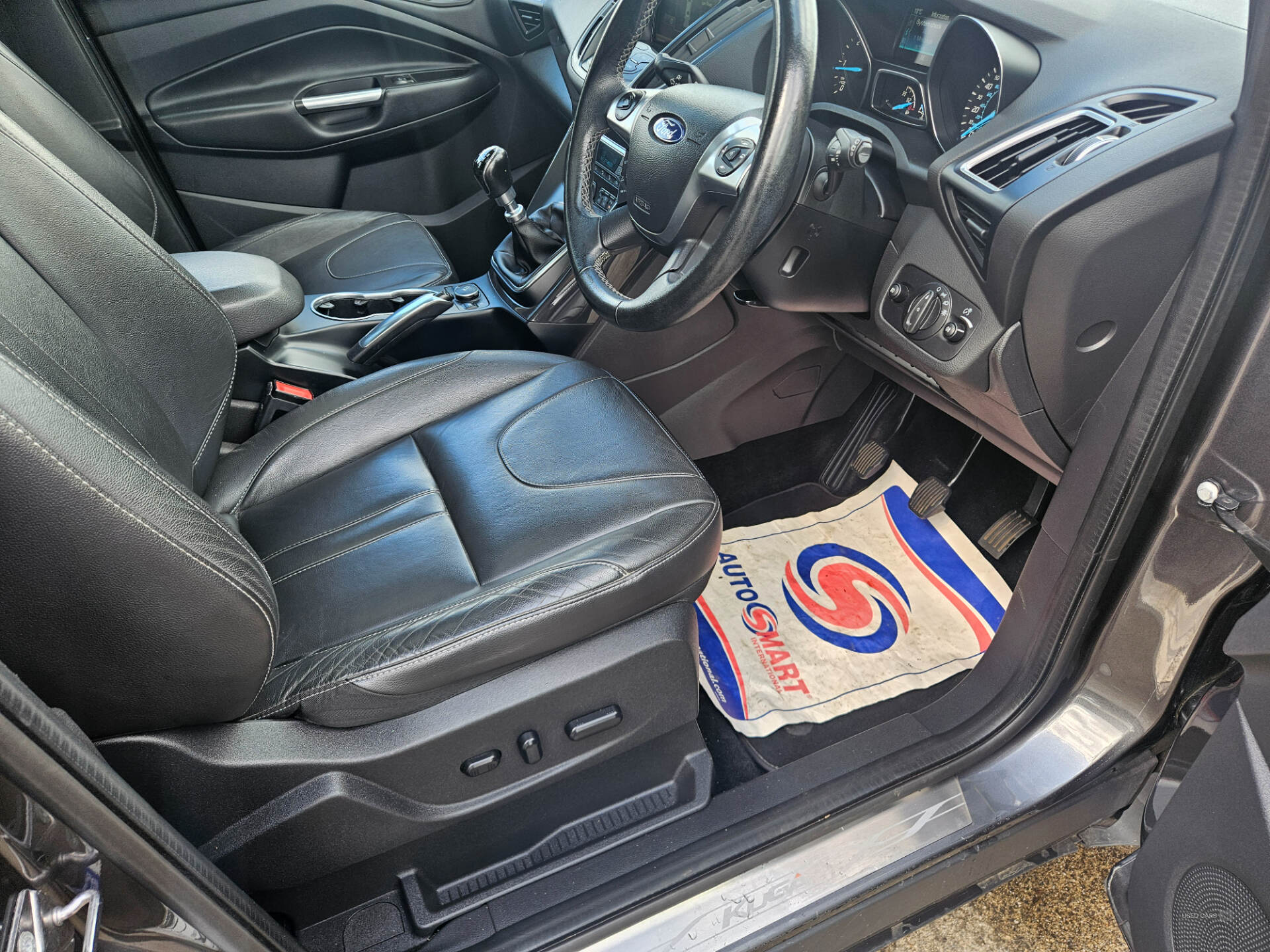 Ford Kuga DIESEL ESTATE in Derry / Londonderry