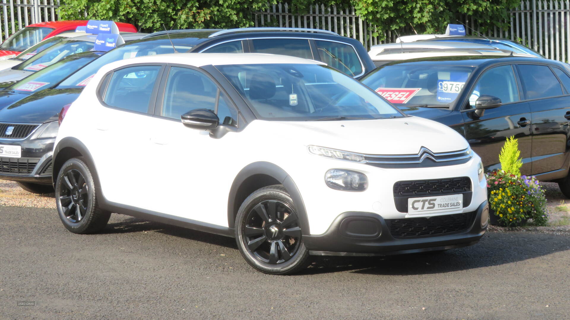 Main Car