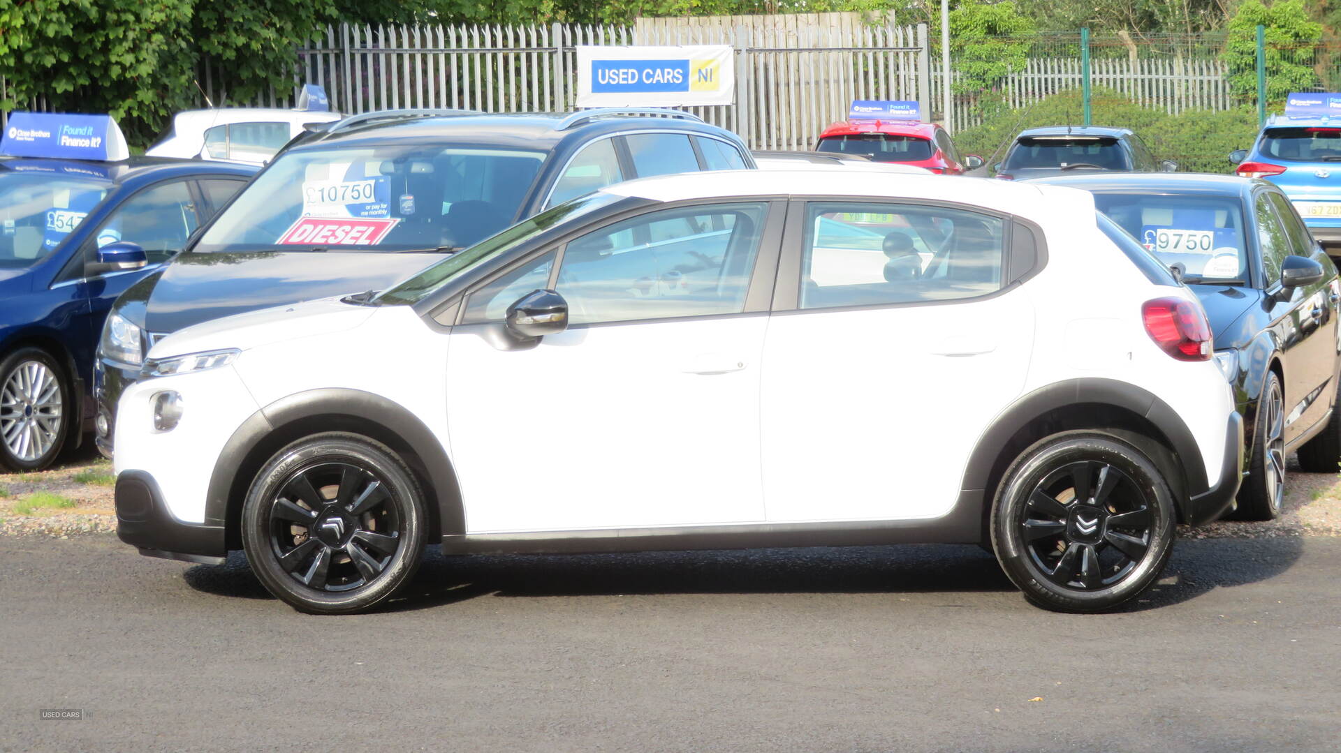 Car Thumbnail 4