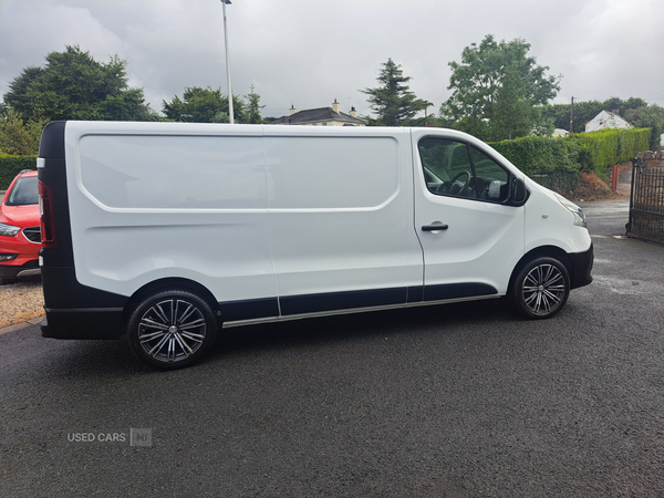 Renault Trafic LWB DIESEL in Tyrone