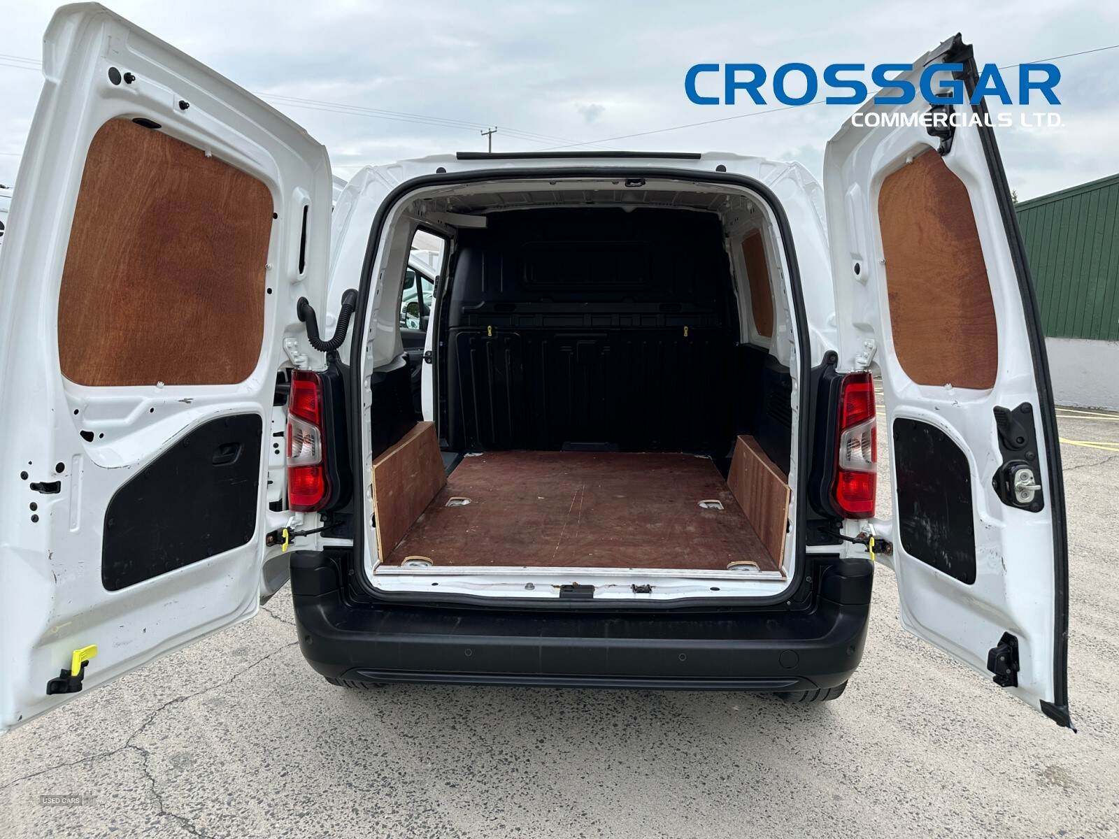 Citroen Berlingo M DIESEL in Down