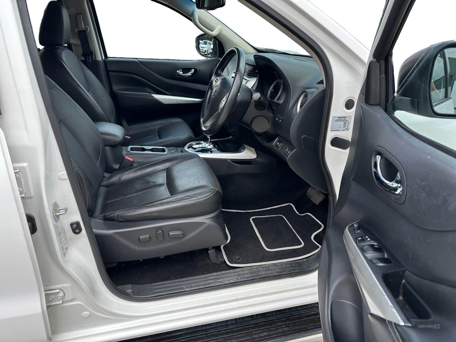 Nissan Navara DIESEL in Down