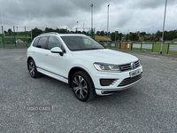 Volkswagen Touareg 3.0 V6 TDI BlueMotion Tech 262 R-Line 5dr Tip Auto in Down
