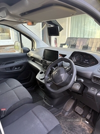 Peugeot Partner 1000 1.5 BlueHDi 130 Asphalt Van EAT8 in Tyrone