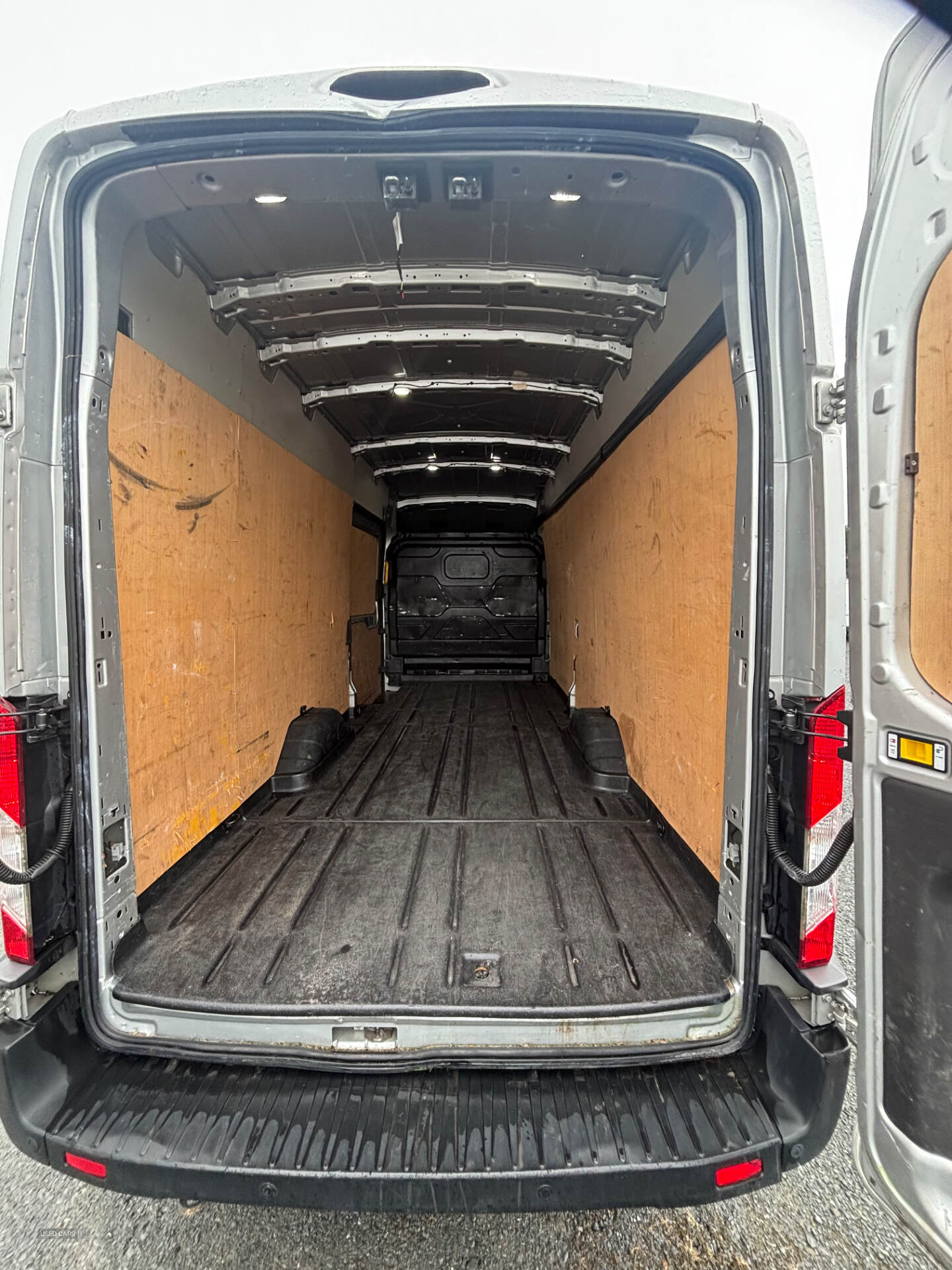 Ford Transit 350 L4 DIESEL RWD in Down