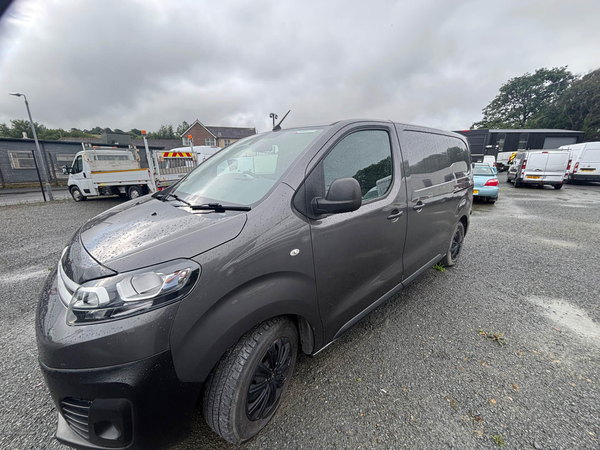 Citroen Dispatch M DIESEL in Down