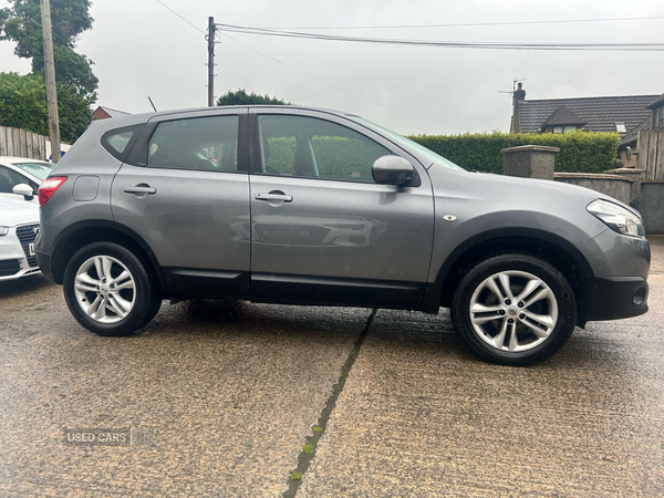 Nissan Qashqai HATCHBACK in Down