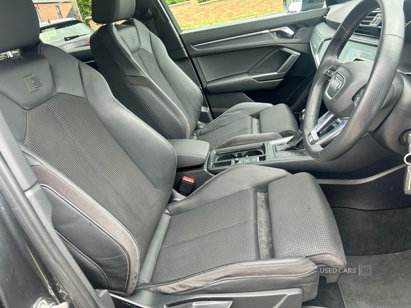 Audi Q3 ESTATE in Down