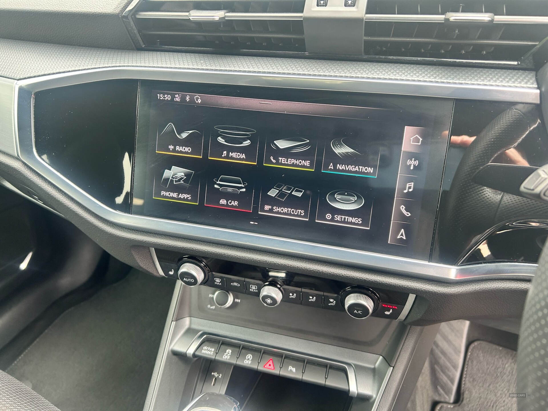 Audi Q3 ESTATE in Down