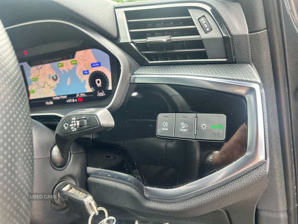 Audi Q3 ESTATE in Down