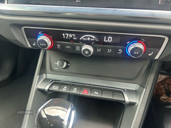 Audi Q3 ESTATE in Down