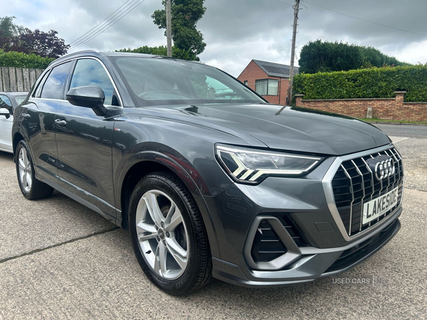 Audi Q3 ESTATE in Down