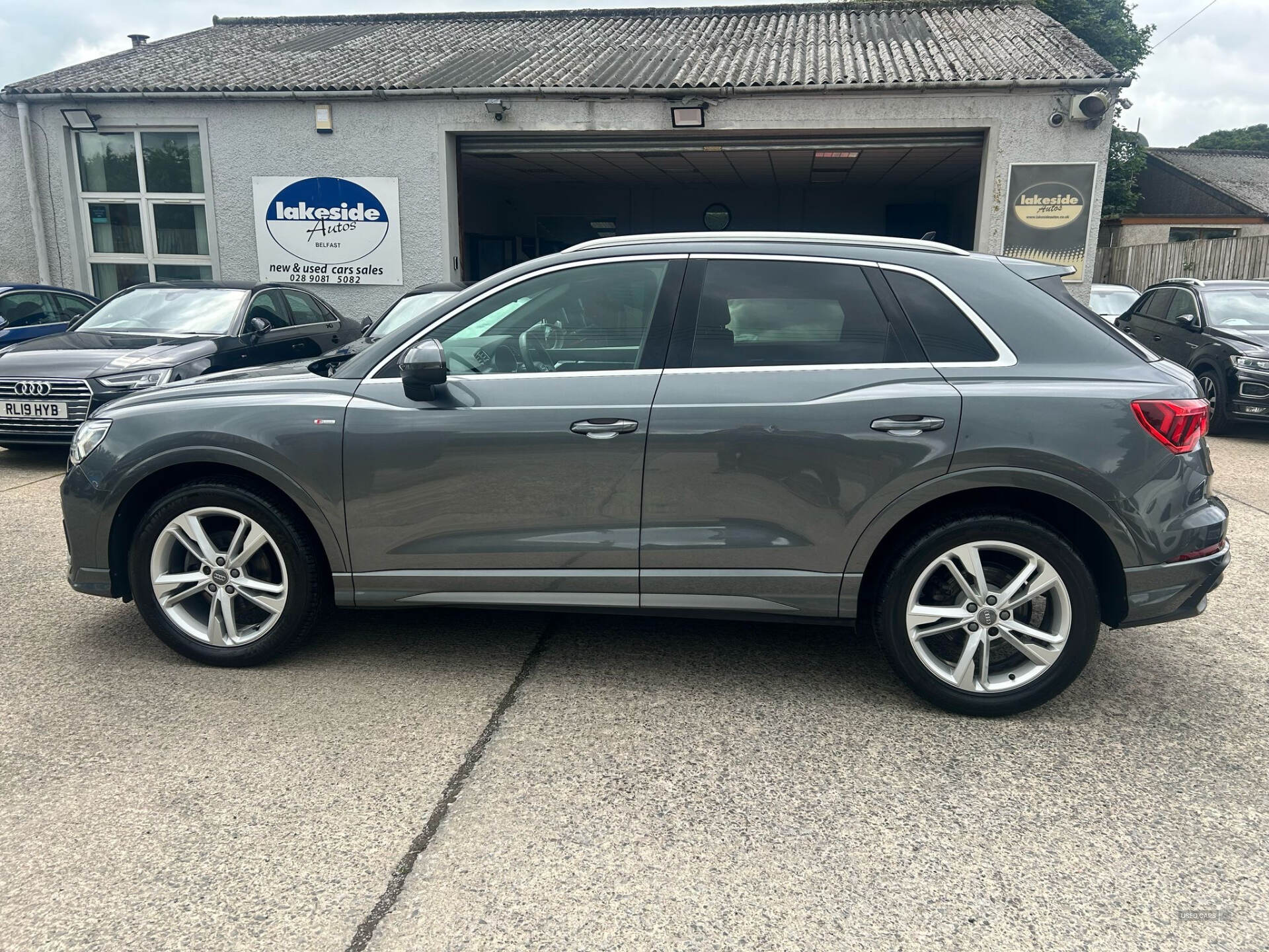 Audi Q3 ESTATE in Down