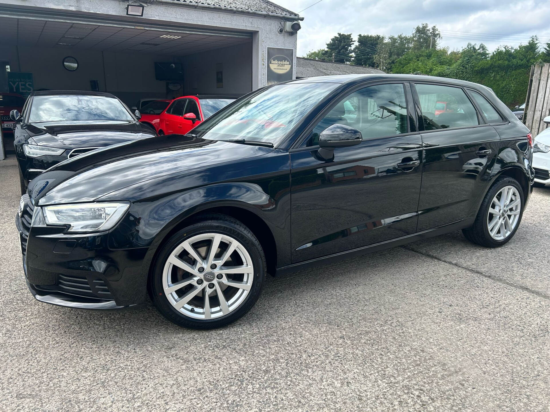 Audi A3 SPORTBACK in Down