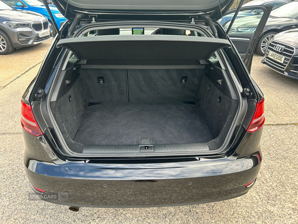Audi A3 SPORTBACK in Down