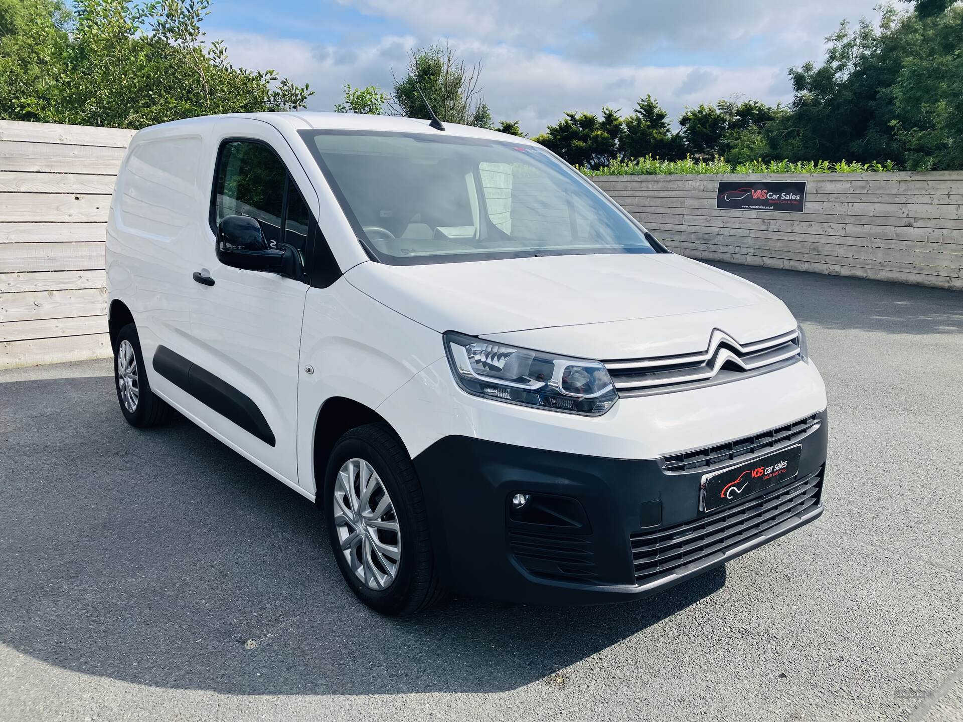 Citroen Berlingo M DIESEL in Down